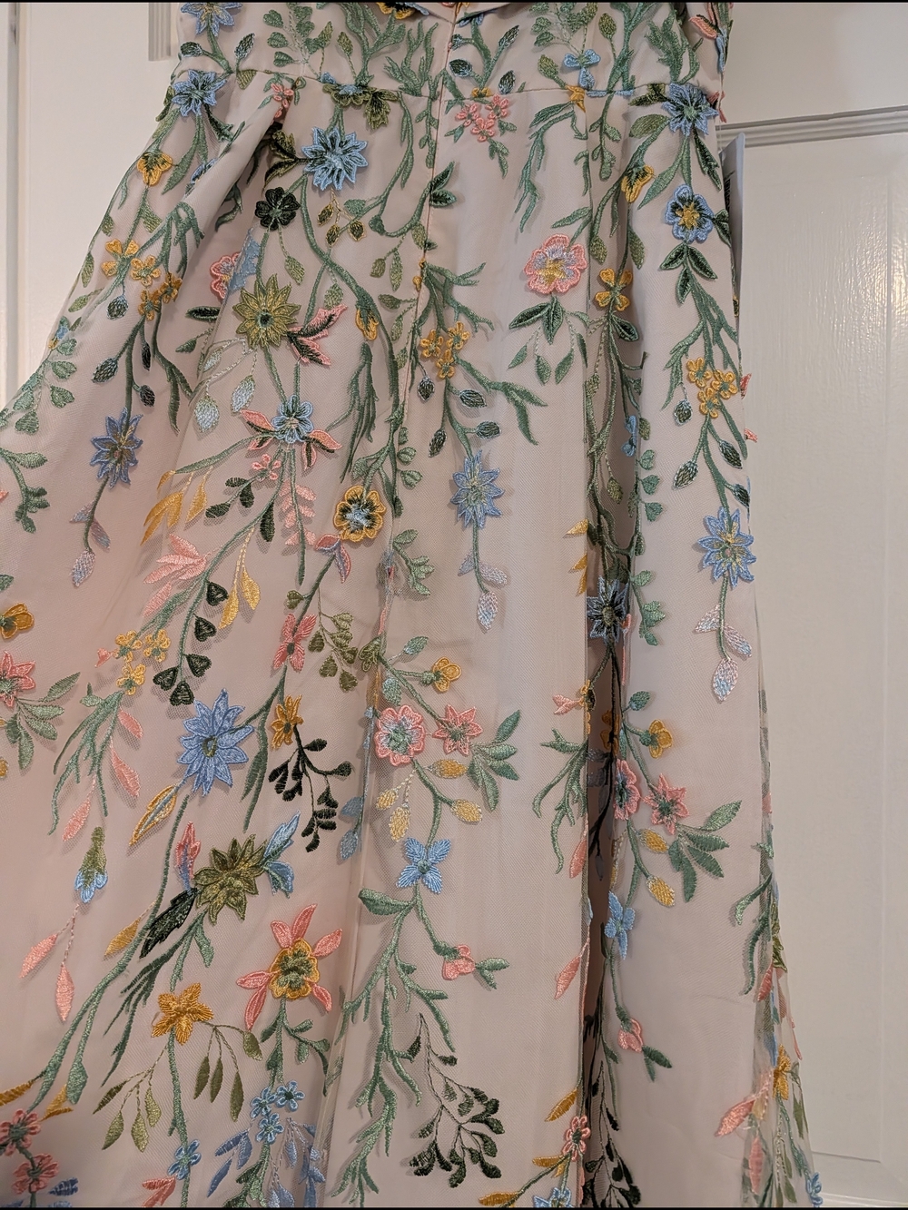 NWT Azazie Evangeline Junior Formal Dress Blush Garden Floral Custom Fits 4/6 - Picture 8 of 15